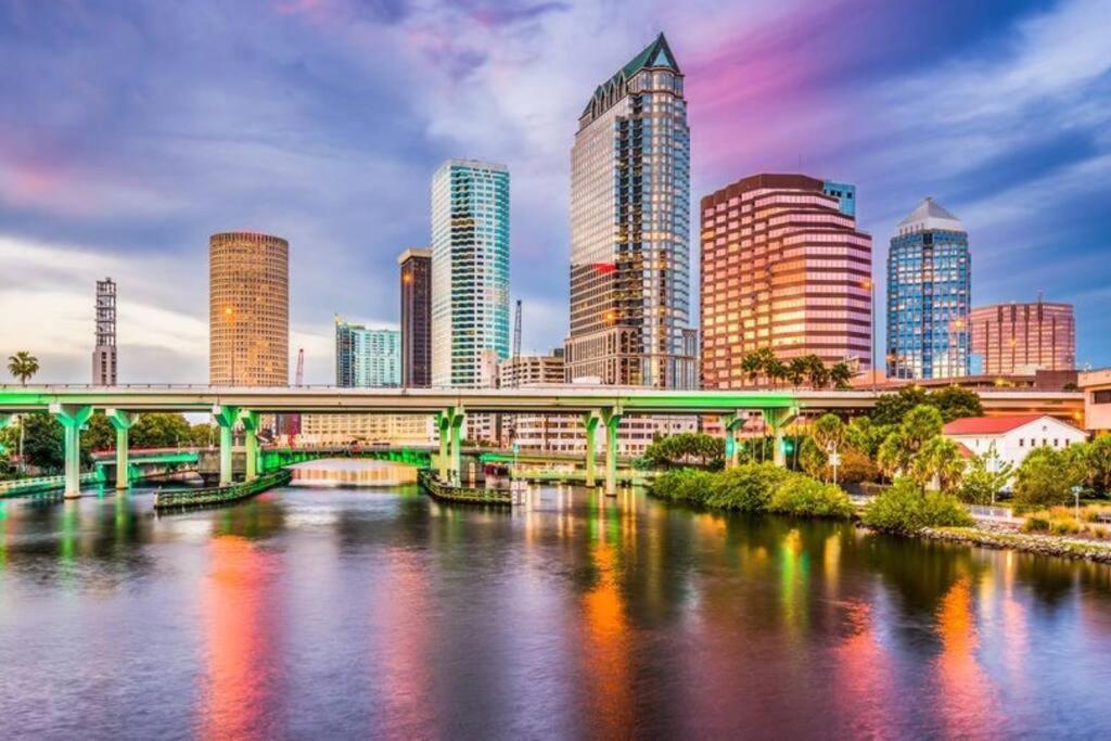 Hidden Couples Loft Retreat In Heights Foodie District Tampa Kültér fotó