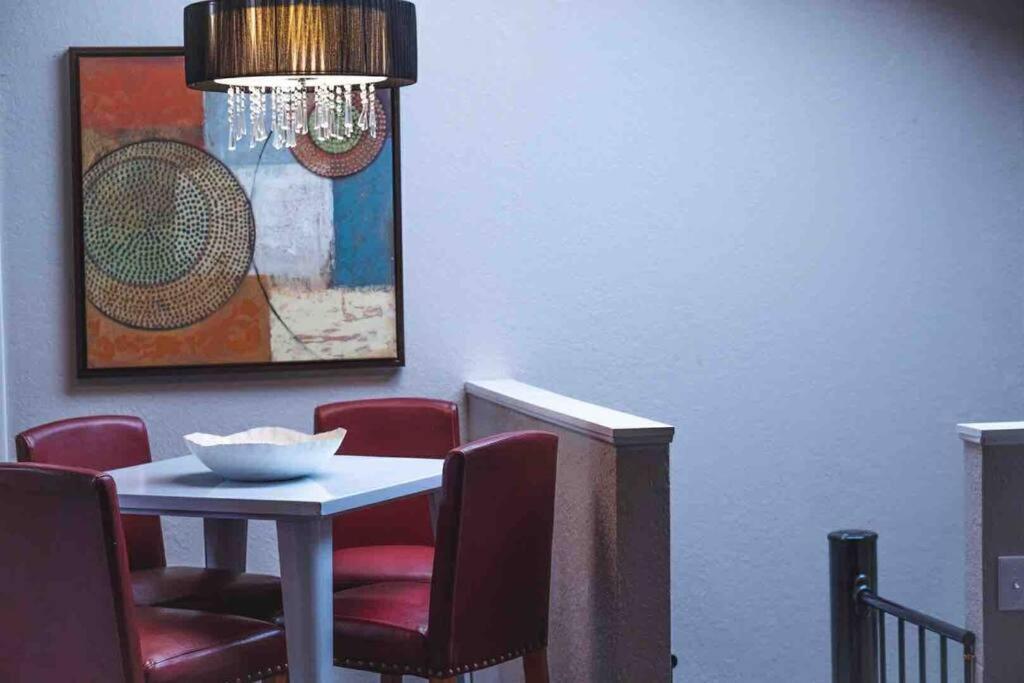 Hidden Couples Loft Retreat In Heights Foodie District Tampa Kültér fotó